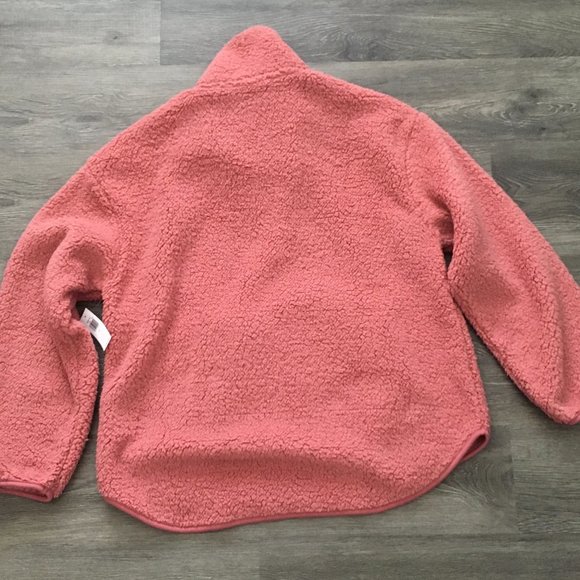 Old Navy Mulberry colored Fleece Pull-Over, Size S-M - Picture 5 of 5
